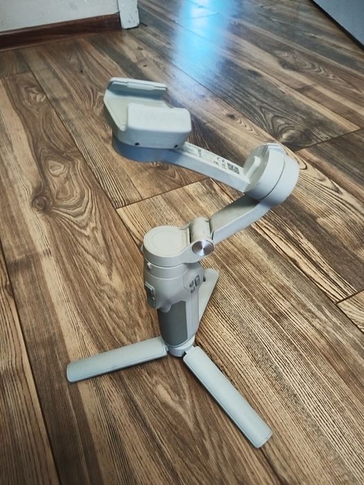 Стабилизатор для съемки с телефона