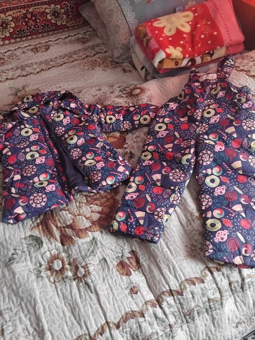Продам комбинезон и куртку