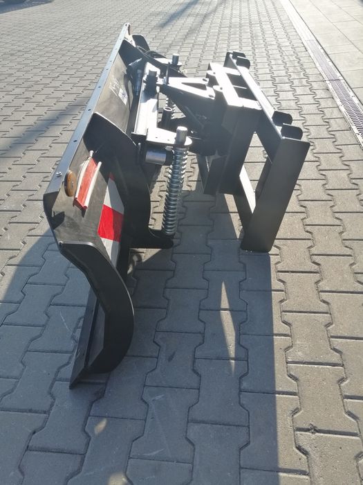 Lama de zapada pt.Bobcat,Gehl,Komatsu,Cat