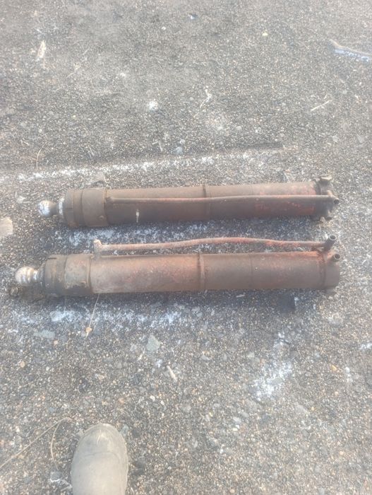 Продам гидроцилиндр вывешивания опоры