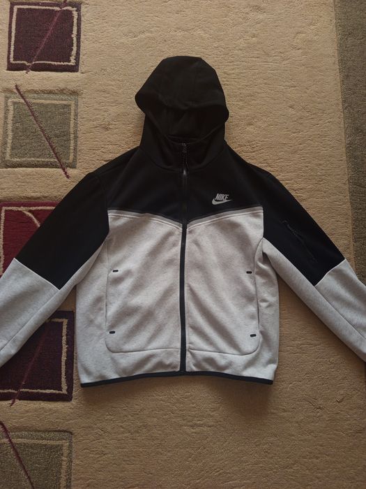 Nike tech fleece