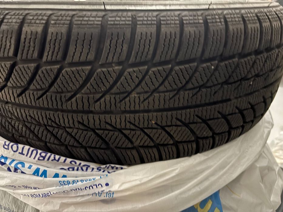Anvelope iarnă 215/60 R16 1924 stare impecabila