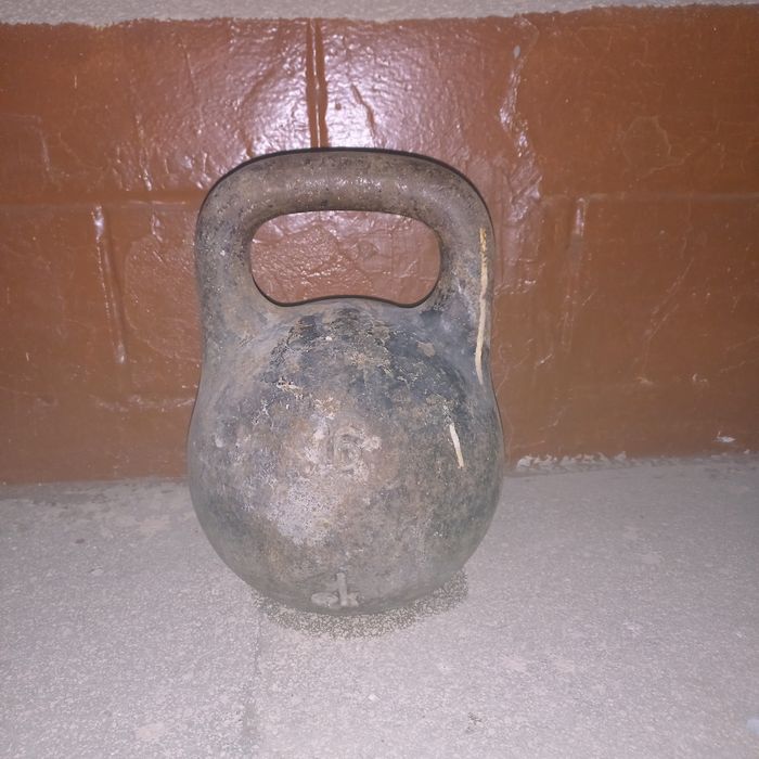 Продам Гир 16 кг