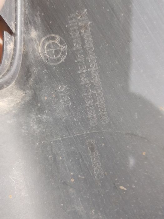 Spoiler bara spate BMW X1 F48 an 2014-2019 cu o mica denivelare