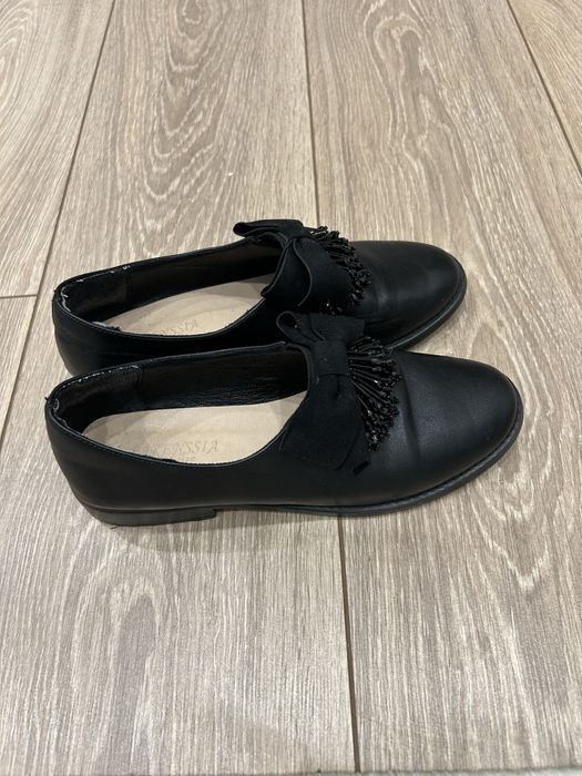 Продам лоферы подростковые