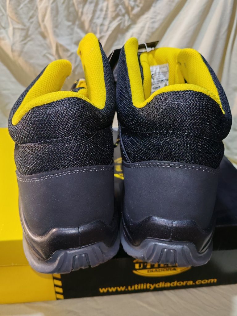 Здрави и удобни мъжки работни боти DIADORA №48
