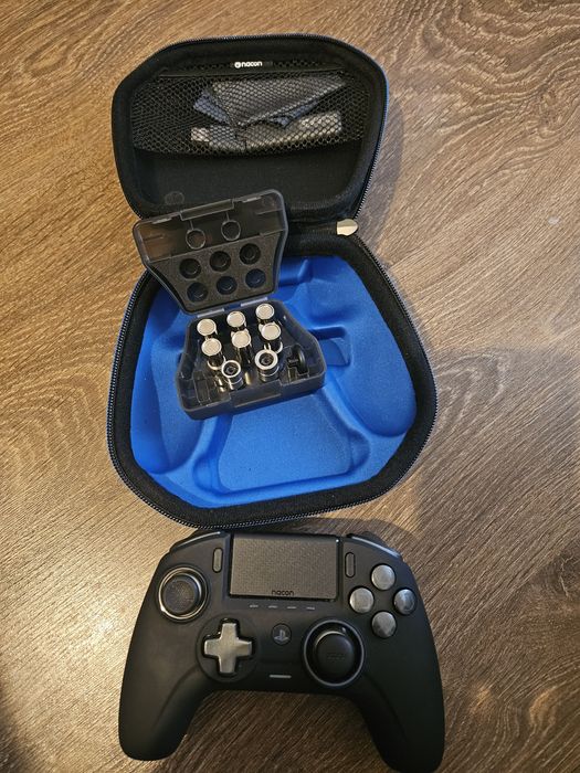 Playstation 5 Nou.+ 1 joystick NACON