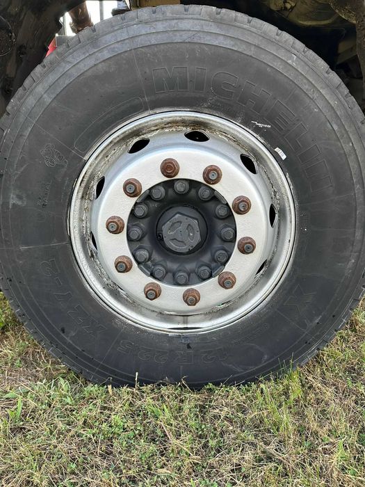 Autobasculanta Iveco FORD