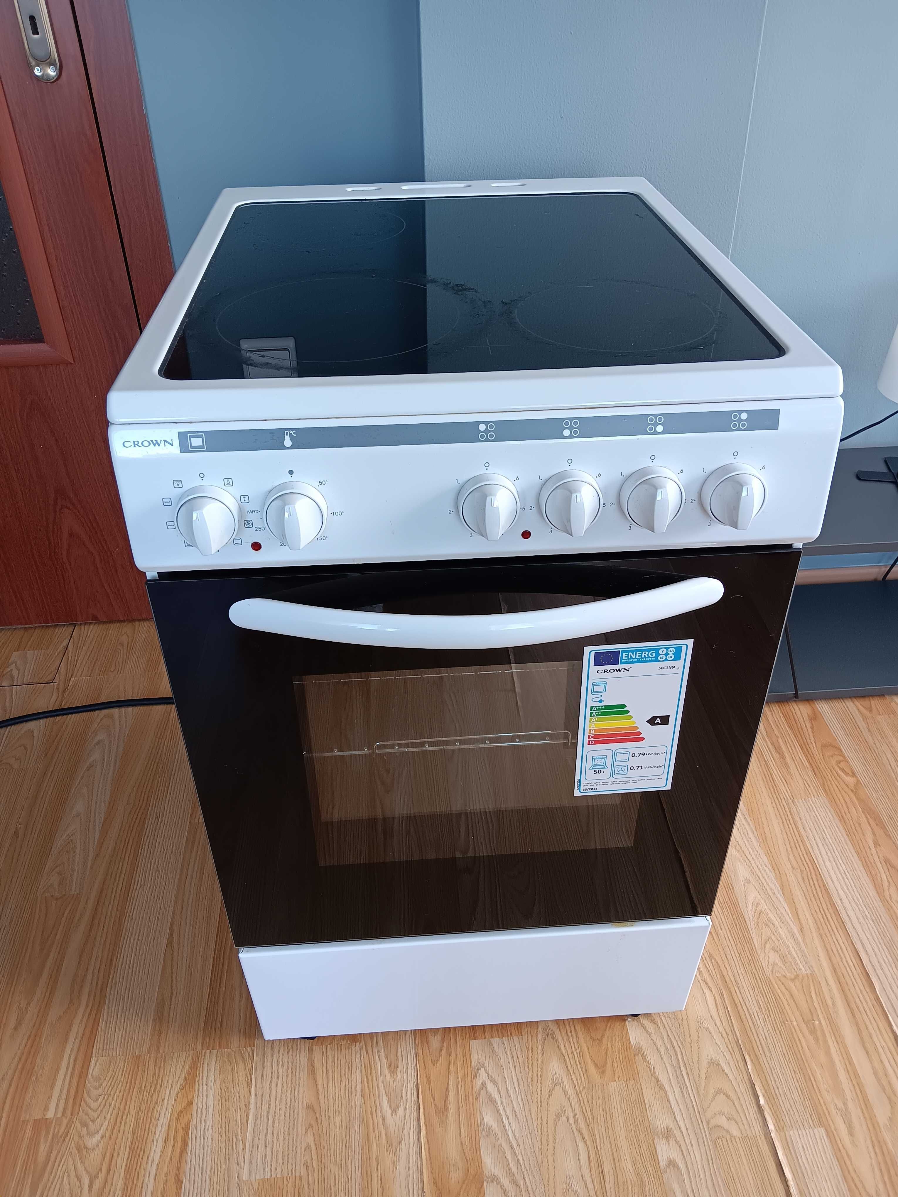 Готварска печка Crown 50C3MA, 50 л