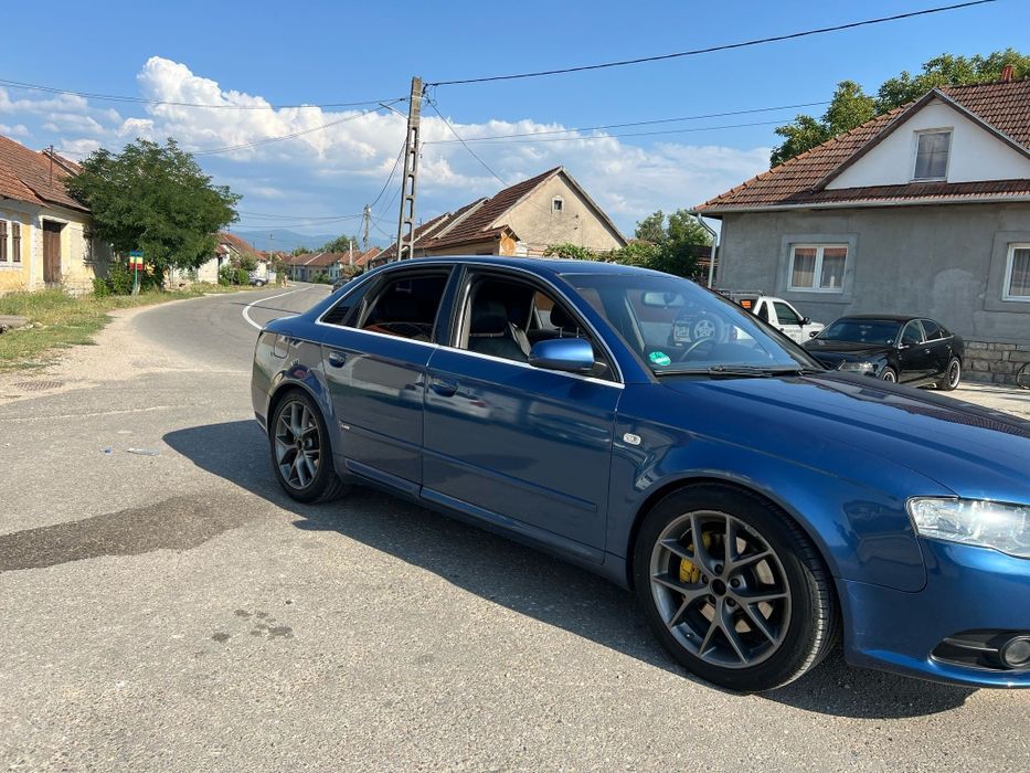 Vind Audi a4 3.0