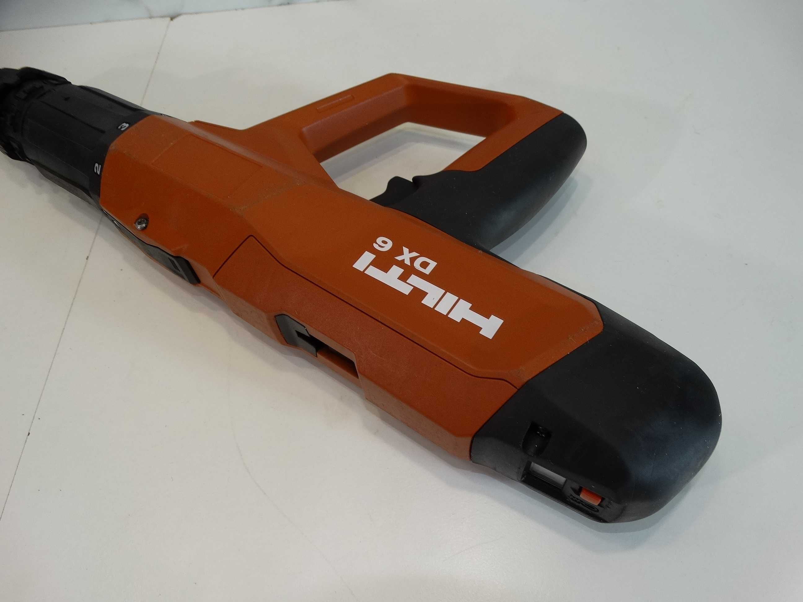 Hilti DX 6 F8 - Уред за директен монтаж
