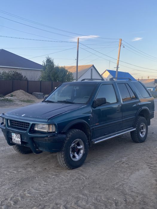 Срочно Опел Фронтеро