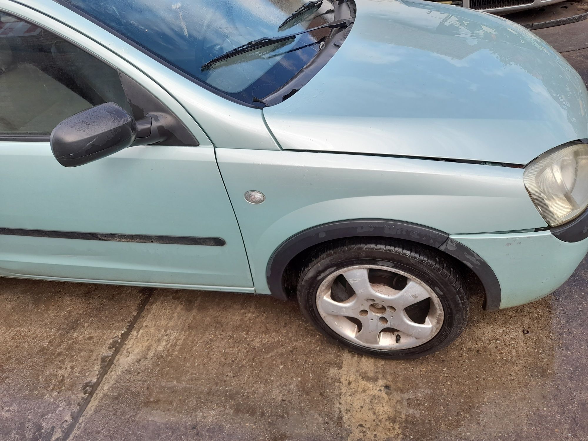 Aripa dreapta opel Corsa C