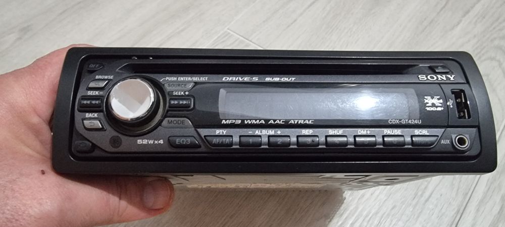 Radio cd autoi Sony cu USB
