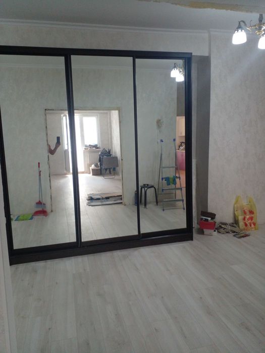 Шкаф плательный купейный 3 х створчатый