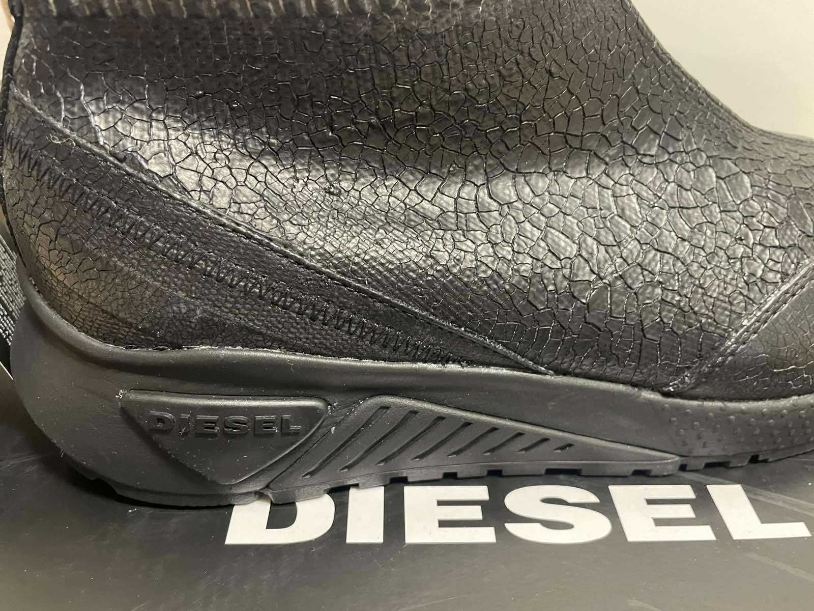 Чисто нови с кутия мъжки обувки Diesel номер 43