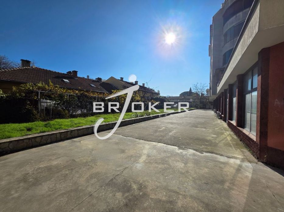 Продава се Промишлена сграда в Кърджали, Център - 196 кв.м за 1072 €/кв.м - Снимка #2