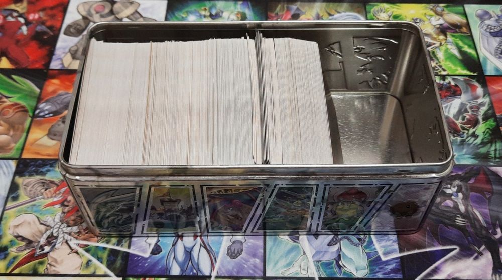 Bulk от оригинални Yu-Gi-Oh карти ! Има 30+ foil карти!