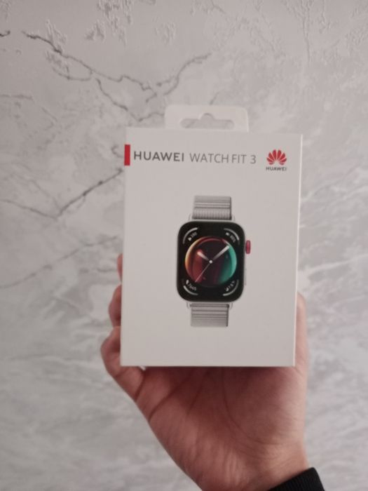Продаются часы HUAWEI WATCH FIT 3