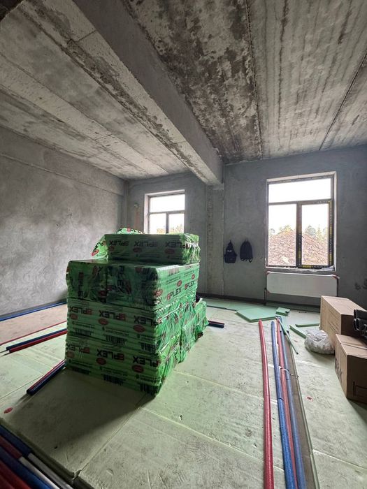 Срочно продаётся 3-комнатная квартира коробка