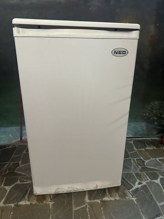 Хладилник Neo 90 литра