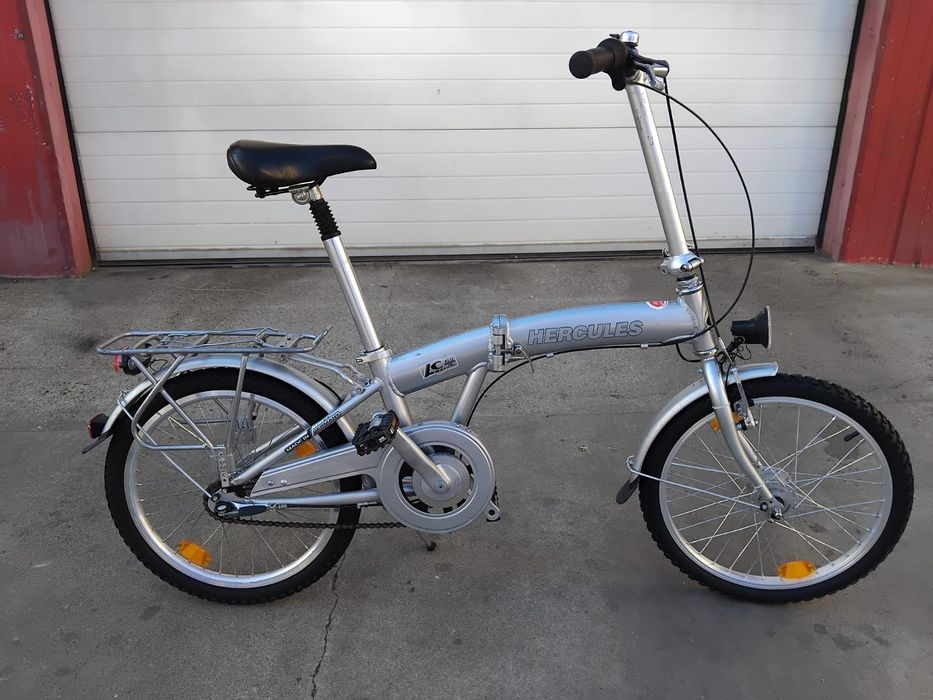 Vând bicicleta pliabila din aluminiu
