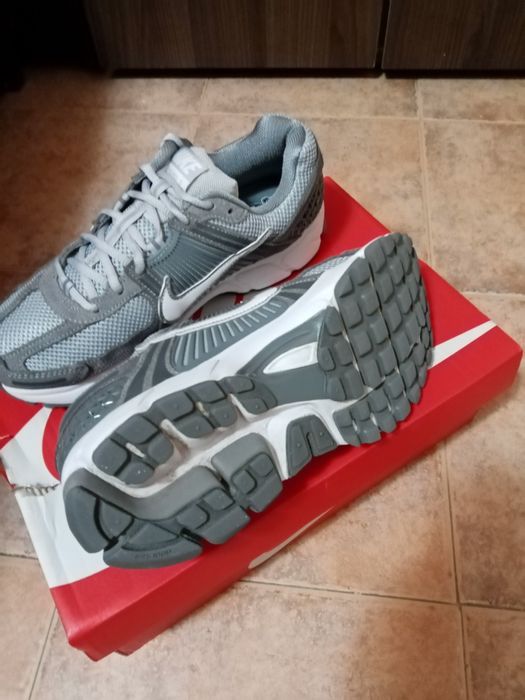 Nike Zoom Vomero 5