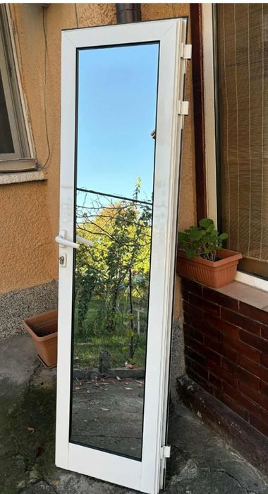 Алуминиева врата с огледало