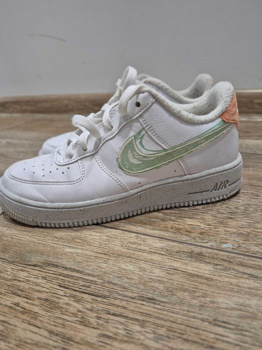 Nike Air Force 1, 150 ron, zona Coresi, Brasov