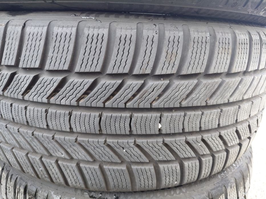 245/40/19" Continental 4бр.гуми