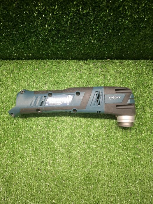 Безчетков мултитул на Bosch GOP 12-28 с регулаж на оборотите