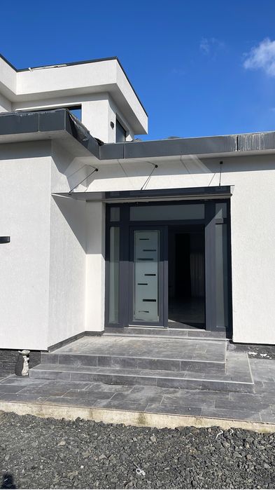 Copertine din sticla securizata