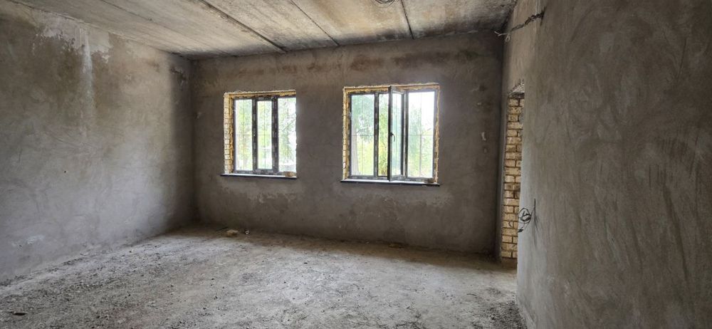 Продаётся дом на 8 марта.115,000$