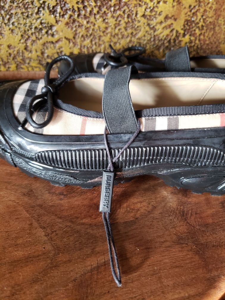 Burberry balerini copii