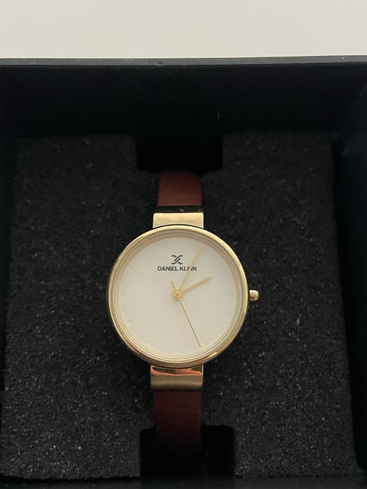 Ceas pentru dama, Daniel Klein