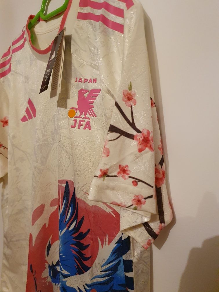 Vand tricou cu Japonia, L, Player Version, NOU CU ETICHETA