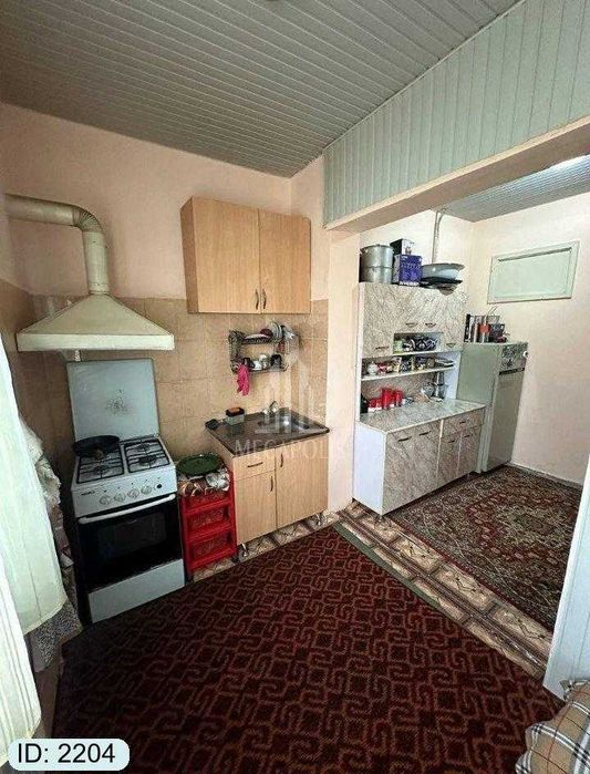 Dinamo bozorcha tarafda 3 xona kvartira sotiladi №2204