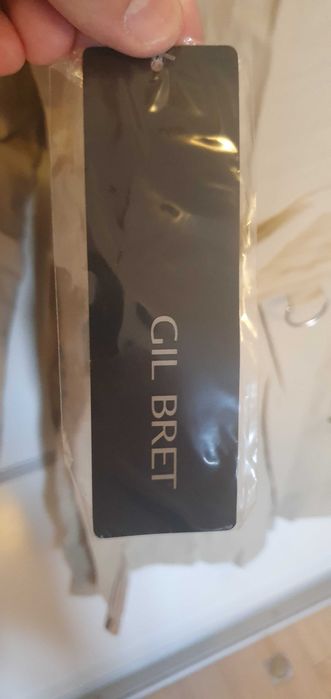 Gil Bret , pardesiu dama