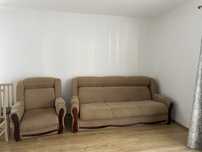 Set canapea extensibilă + 2 fotolii tapițate în condiție bună