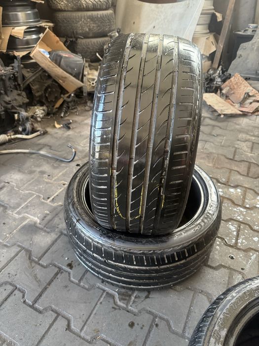 2 bucati anvelope 245/40r 18
