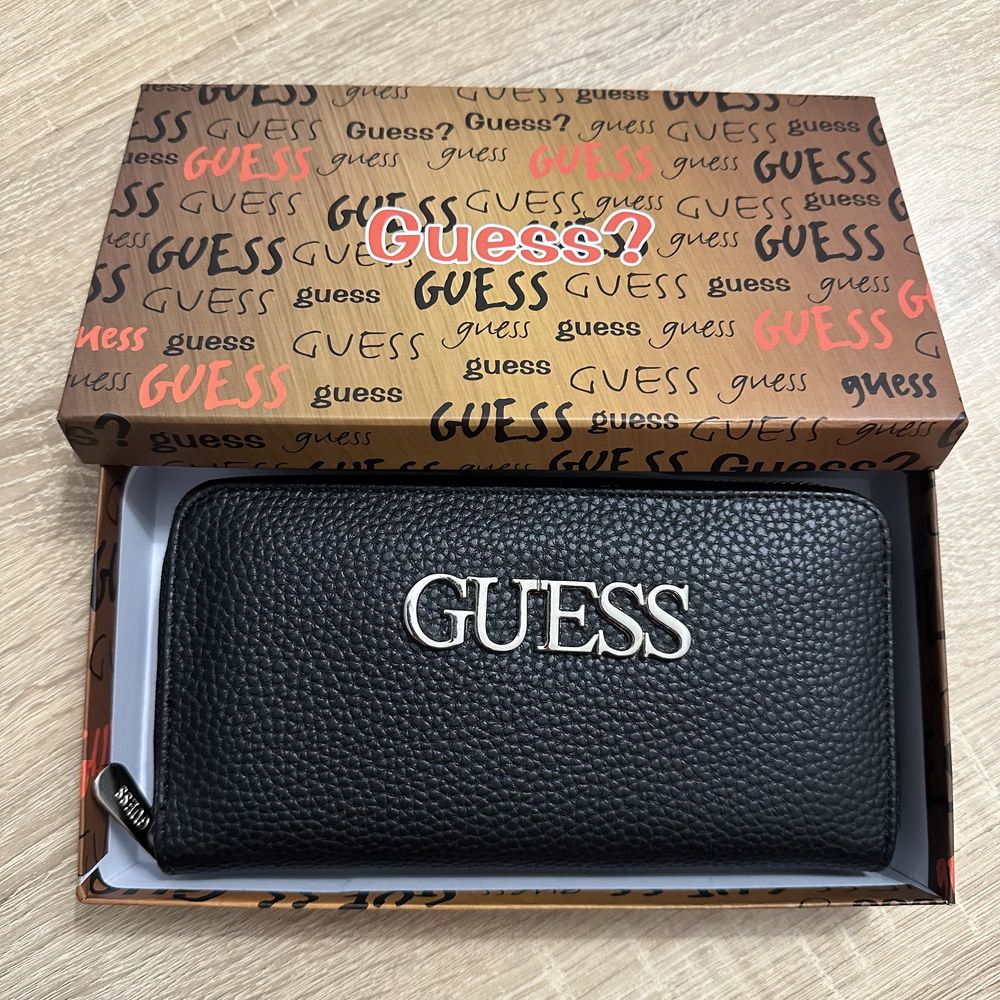 Дамско портмоне Guess