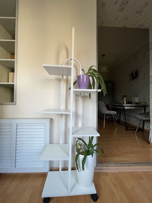 Этажерка для цветов