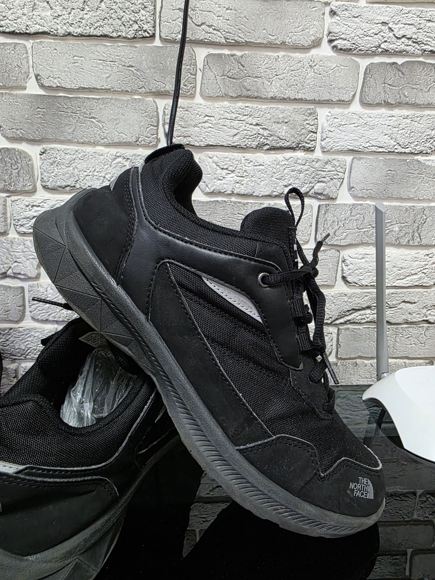 Оригинальные кроссы The North Face