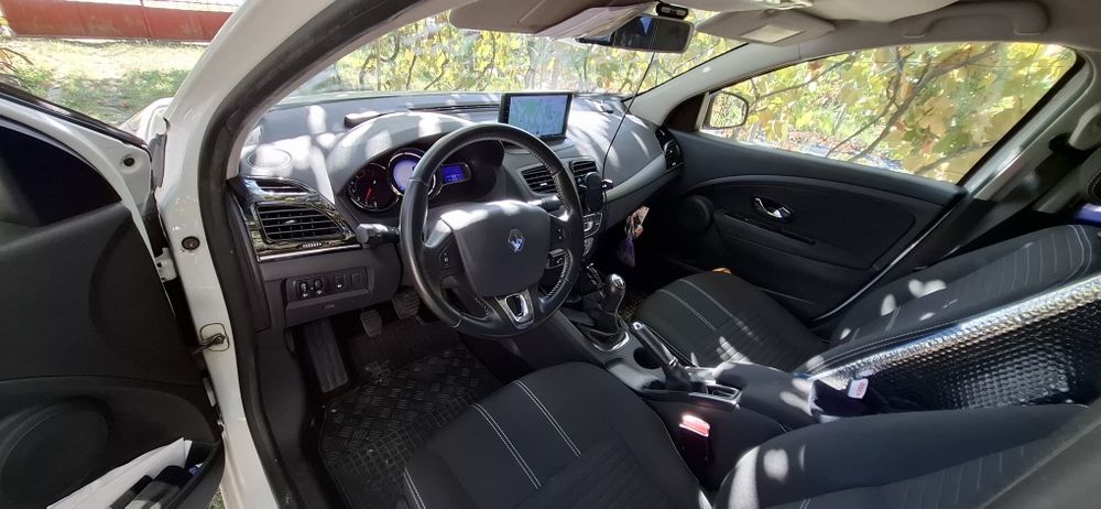 Renault Fluence (Megane Sedan 3), an 2015