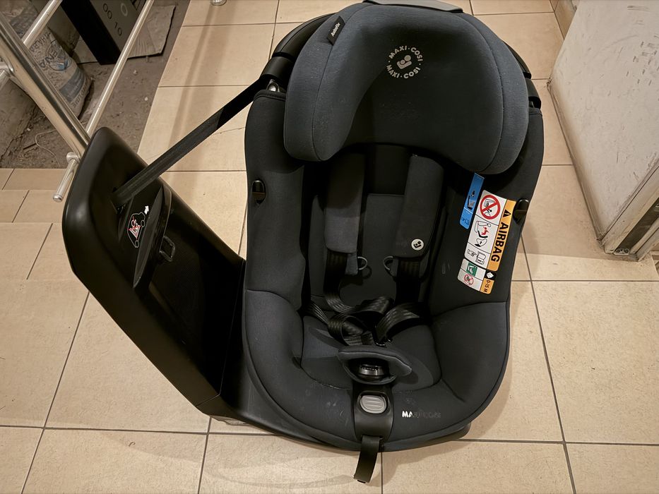Столче за кола Maxi Cosi AxissFix