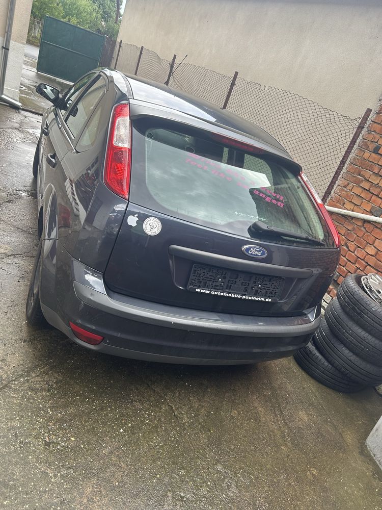 Ford Focus 2 1.6 benzina