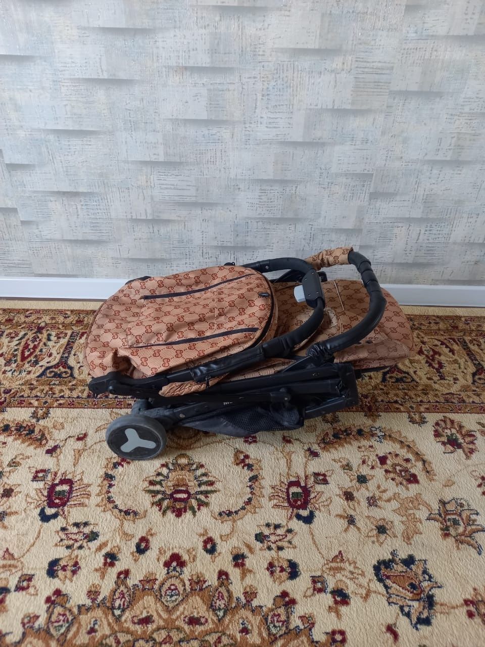 Продается коляска