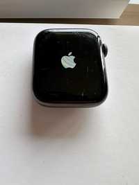 Apple Watch Series 4 - 44 mm