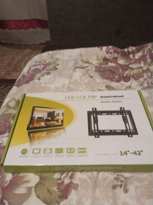 Кронштейн для телевизора.