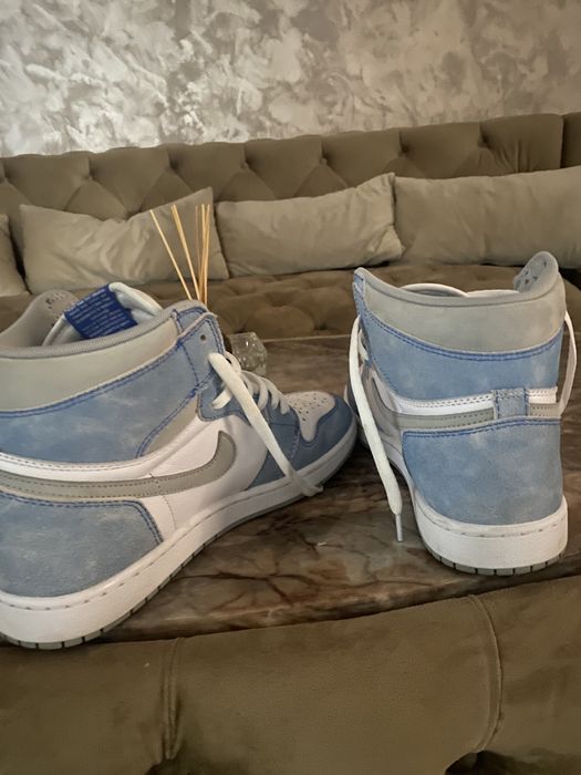 Jordan 1 hyper blue